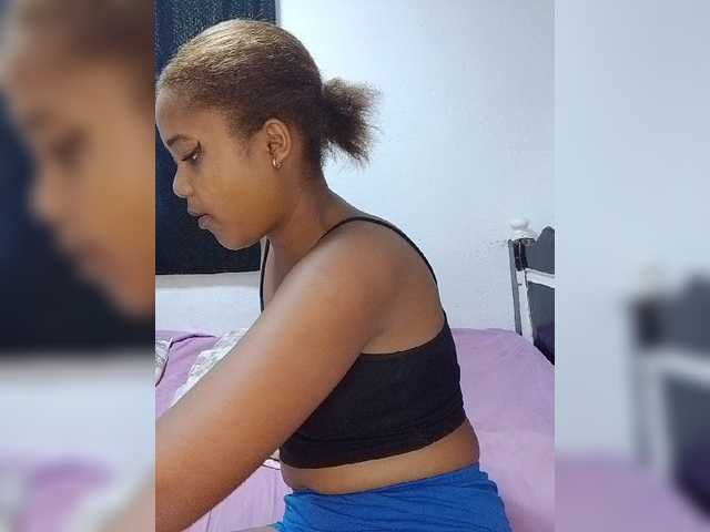 BabyGirl26 live cam on BongaCams