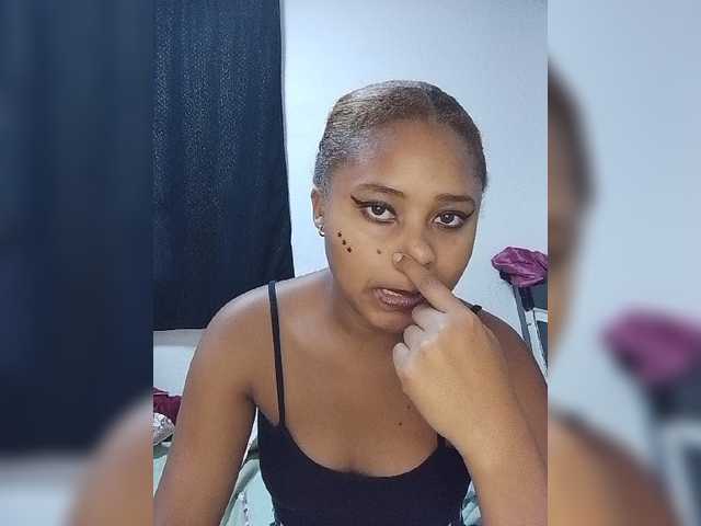 BabyGirl26 live webcam show