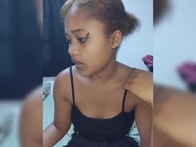 BabyGirl26 live cam on BongaCams