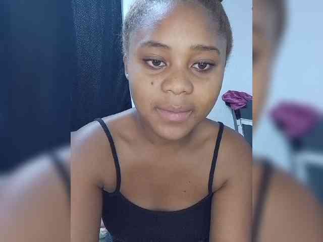BabyGirl26 webcam