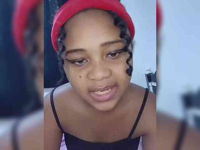 BabyGirl26 webcam