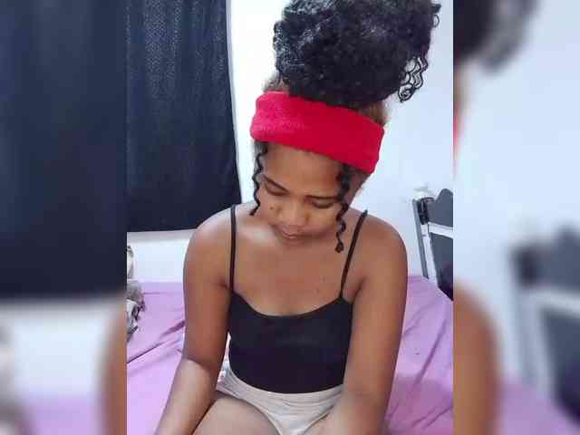 BabyGirl26 webcam