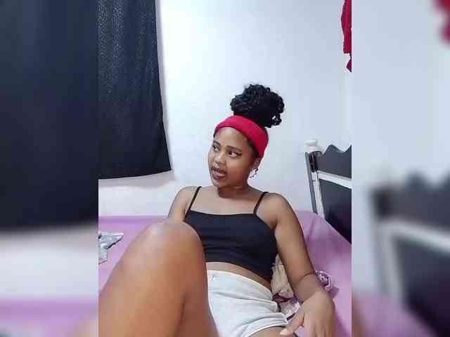 BabyGirl26 webcam