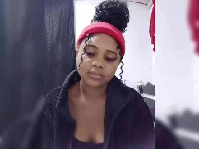 BabyGirl26 webcam