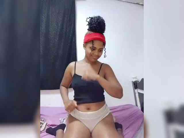 BabyGirl26 webcam