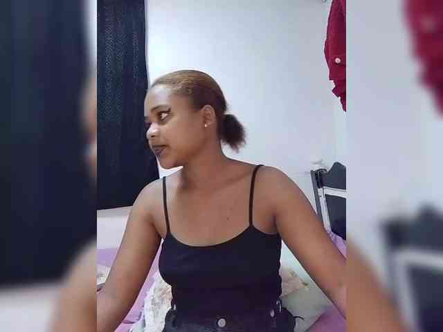 BabyGirl26 webcam