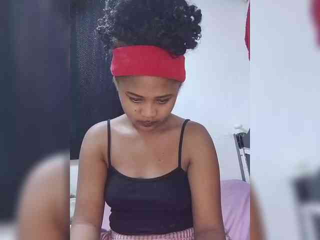 BabyGirl26 webcam