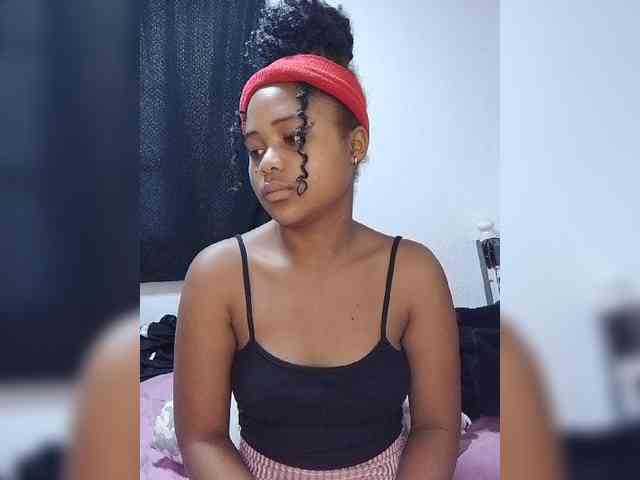 BabyGirl26 webcam