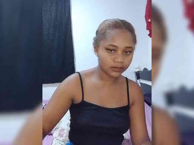 BabyGirl26 webcam