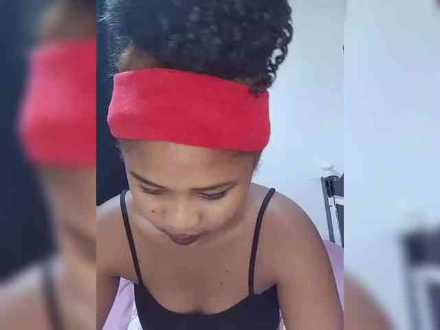 BabyGirl26 webcam