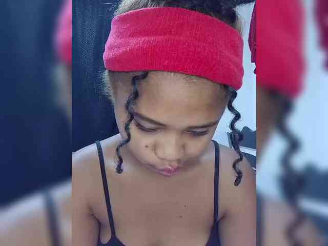 BabyGirl26 webcam