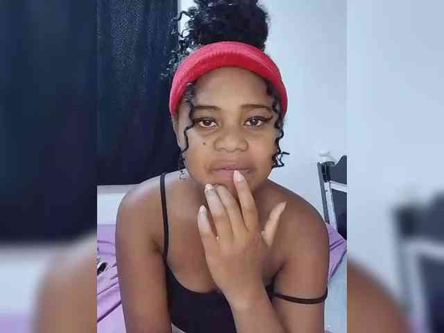 BabyGirl26 webcam