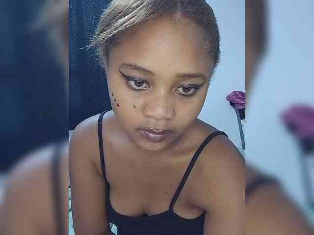 BabyGirl26 webcam