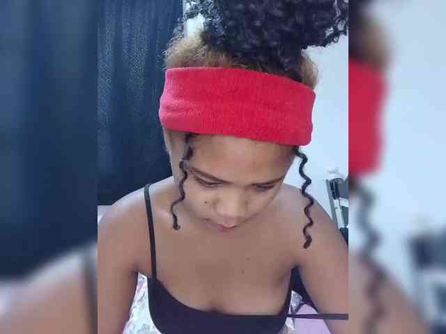 BabyGirl26 webcam