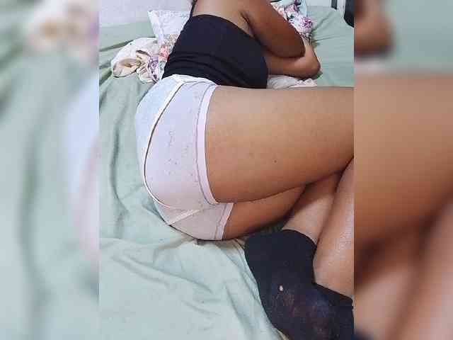 BabyGirl26 webcam