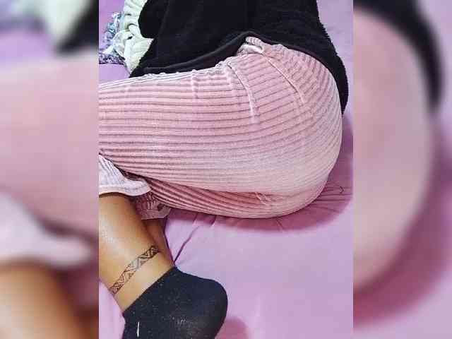 BabyGirl26 webcam