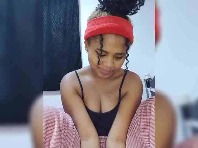 BabyGirl26 webcam