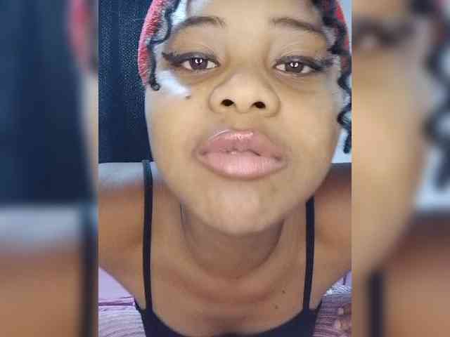 BabyGirl26 webcam