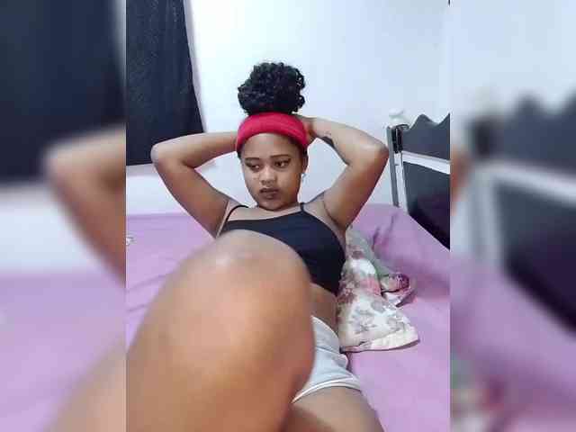 BabyGirl26 webcam