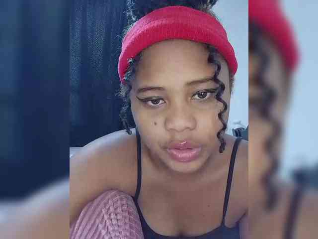 BabyGirl26 webcam
