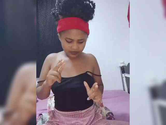BabyGirl26 webcam