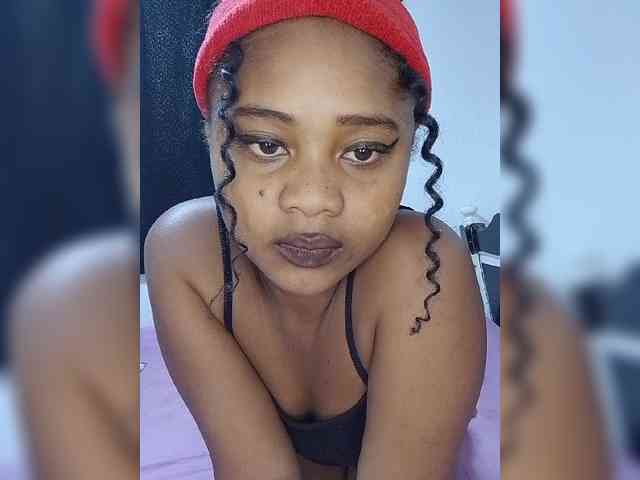BabyGirl26 webcam