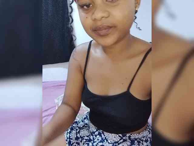 BabyGirl26 webcam