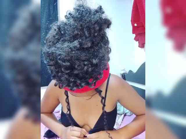 BabyGirl26 webcam
