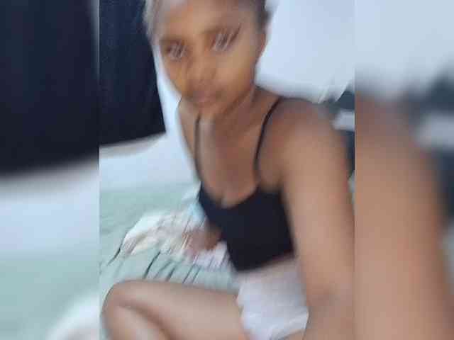 BabyGirl26 webcam