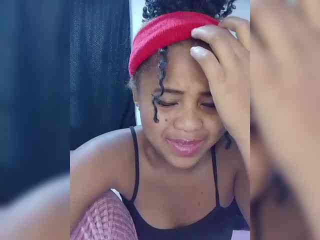 BabyGirl26 webcam
