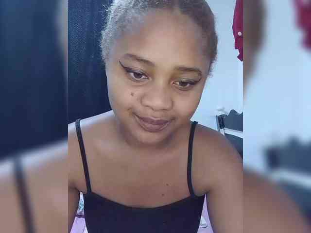 BabyGirl26 webcam