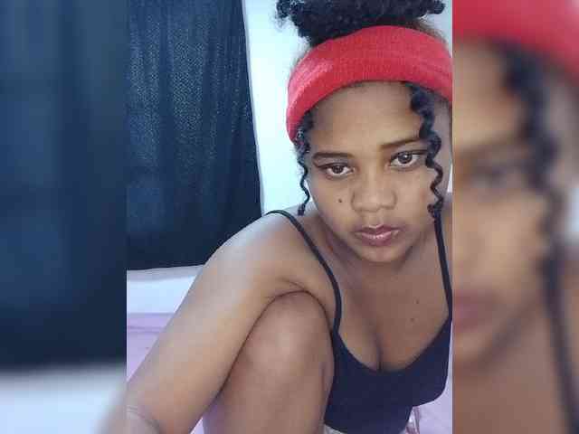 BabyGirl26 webcam