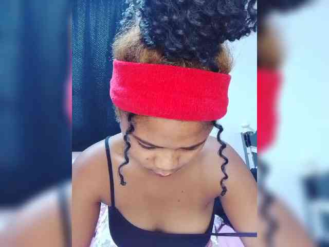 BabyGirl26 webcam