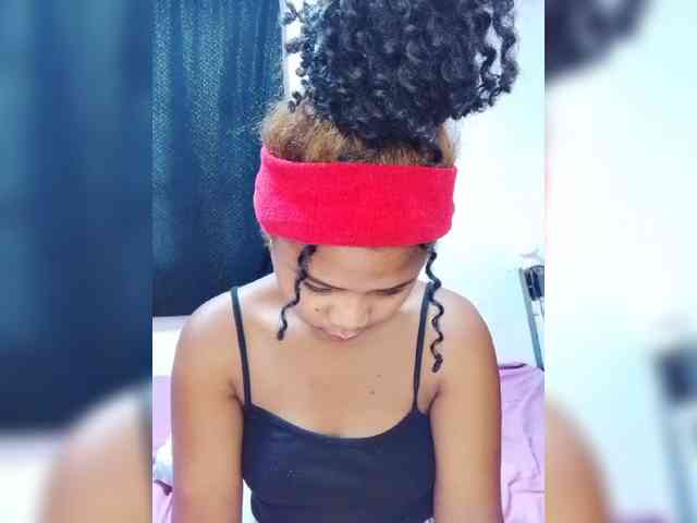 BabyGirl26 webcam
