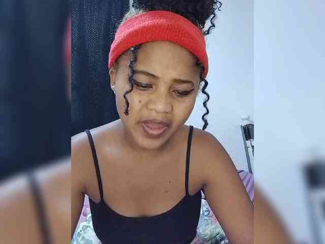 BabyGirl26 webcam