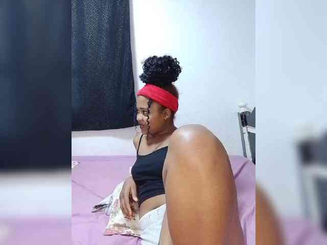 BabyGirl26 Live Webcam on BongaCams
