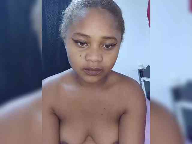 BabyGirl26 webcam