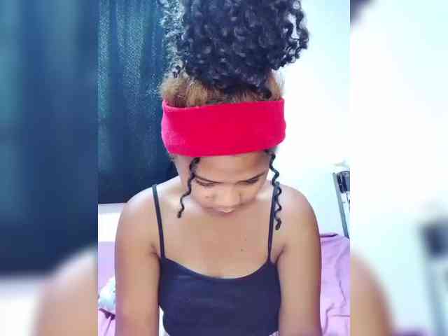 BabyGirl26 webcam