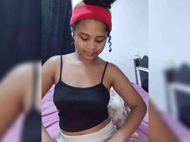 BabyGirl26 webcam