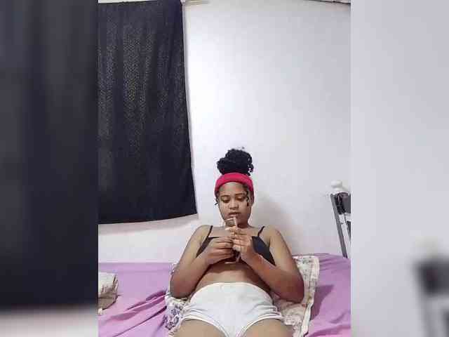 BabyGirl26 webcam