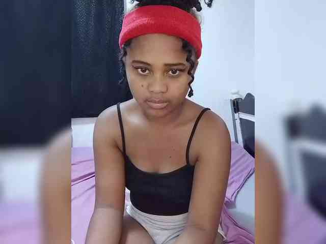 BabyGirl26 webcam