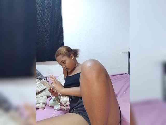 BabyGirl26 Live Webcam on BongaCams