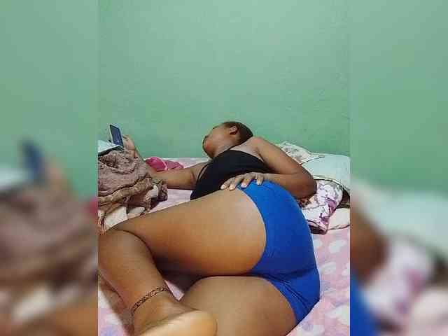 BabyGirl26 Live Webcam on BongaCams