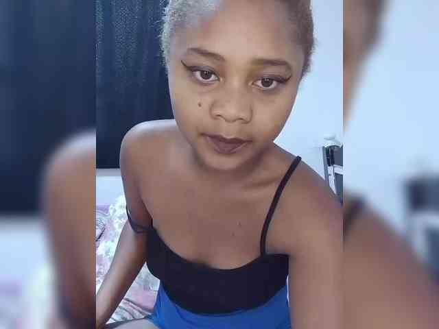 BabyGirl26 webcam