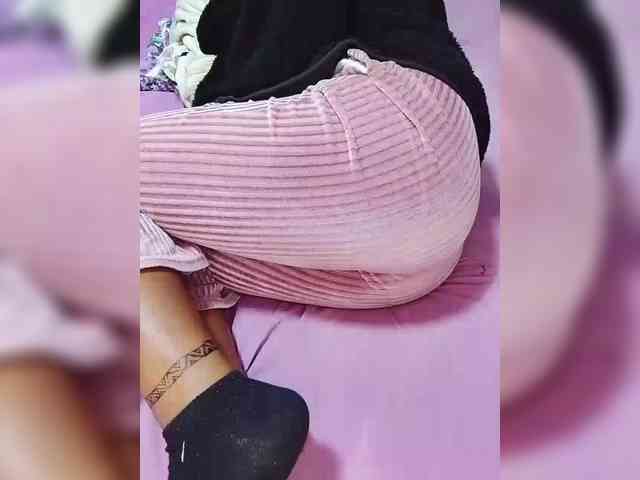 BabyGirl26 webcam