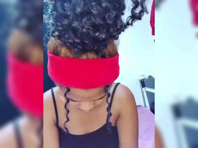 BabyGirl26 webcam