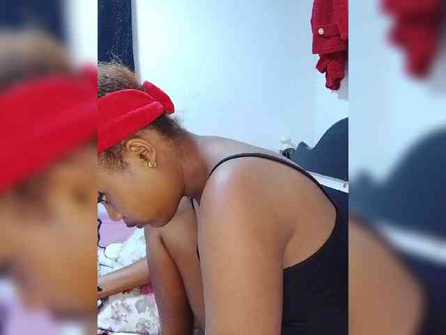 BabyGirl26 webcam