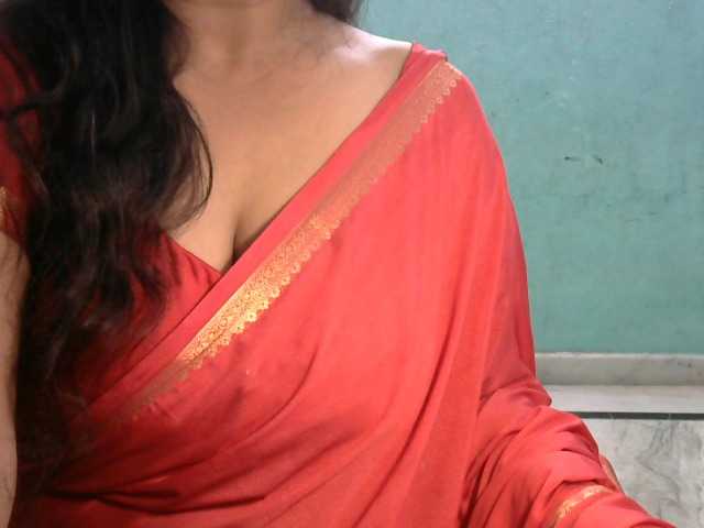 HOTRASHMIKA live cam on BongaCams