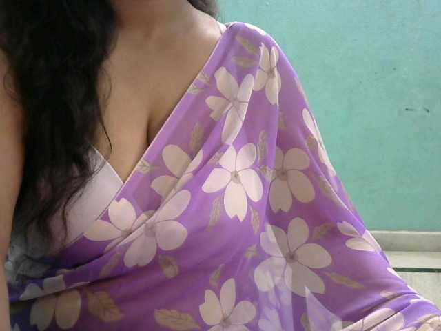 HOTRASHMIKA live cam on BongaCams