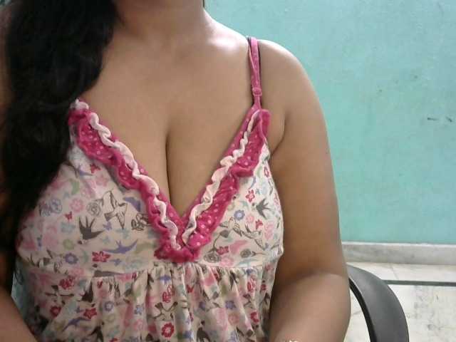 HOTRASHMIKA live cam on BongaCams